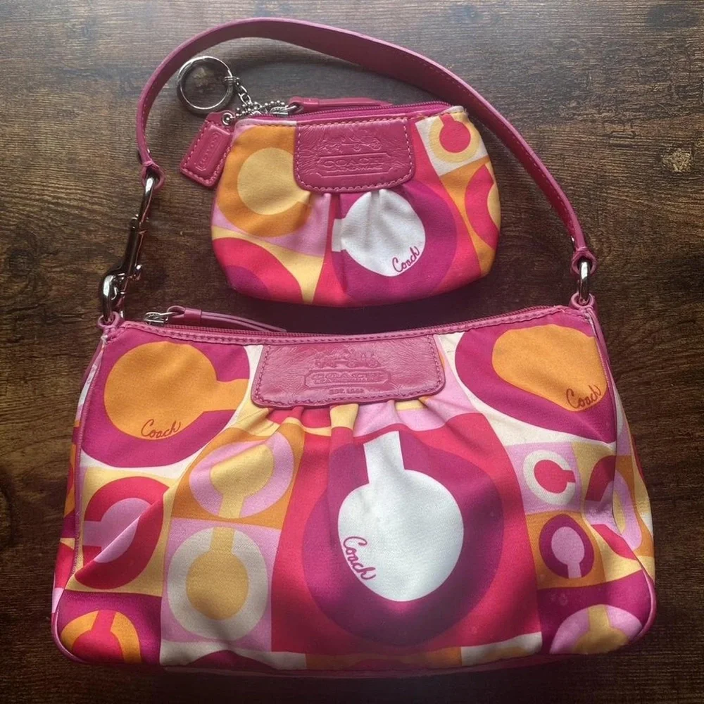 Pink, Orange & White Graphic Wristlet Set
